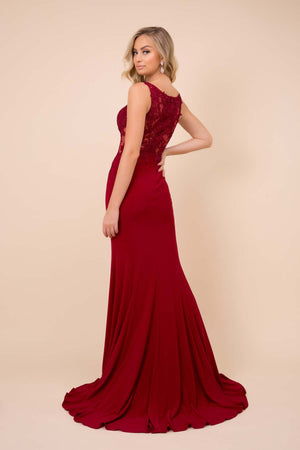 SLEEVELESS V-NECK EMBROIDERED MERMAID DRESS